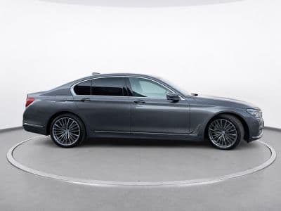 BMW Seria 7 — imagine 3